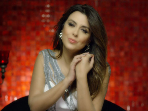 Aslı Hünel... “AŞK-I SABİT” KLİPLENDİ!