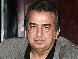 Erhan Yazıcıoğlu... TİYATRO İLE SAHNELERE DÖNDÜ!