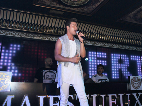 Ertunç Tuncer... "O SES"TEN SAHNELERE...