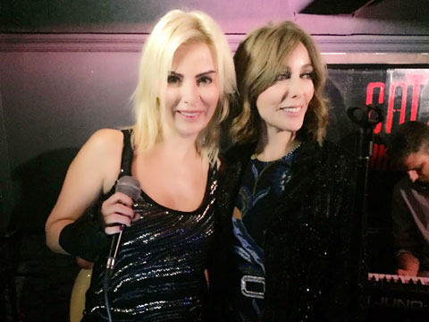 Ömür Gedik... SİNEMA DÜNYASINDAN SAHNESİNE DESTEK!