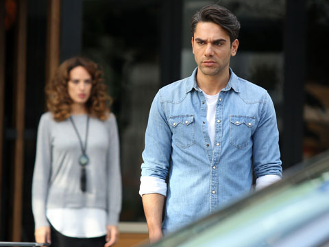 Bana Sevmeyi Anlat... TAŞLAR YERİNDEN OYNAR!