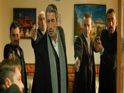 Hayati Tehlike...KAHKAHA DOLU FİLM, VİZYON İÇİN GÜN SAYIYOR!..