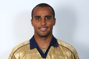 FENERBAHÇELİ HANGİ FUTBOLCUYU SOYUNMA ODASINDA ÇIRILÇIPLAK ÇEKTİLER?..