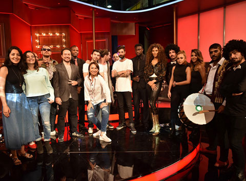 Demet Akbağ ile Çok Aramızda... ŞAKALAMA BAŞLIYOR!