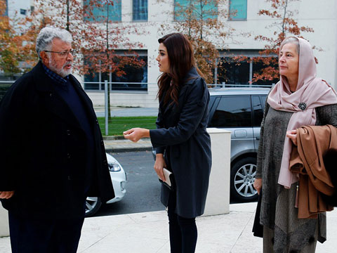 Aşk Laftan Anlamaz... HAYAT'IN PES ETMEYE NİYETİ YOKTUR!