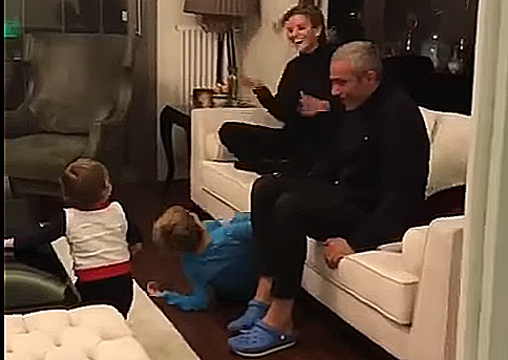 Esra Erol... DÜŞMAN ÇATLATAN AİLE TABLOSU