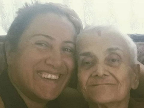 Birgül Ulusoy... ANNESİNİ KAYBETTİ!