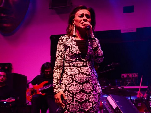 Yıldız Tilbe... UMRE'DEN SONRA TARZI MI DEĞİŞTİ?..