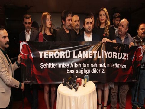 "Oldu mu Şimdi?"... SİYAHLAR İÇİNDE BİR GALA!..