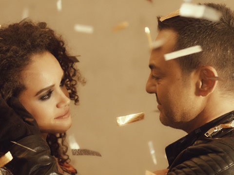 Serdar Ortaç... YENİ KLİBİ 'ABİ' YAYINDA!