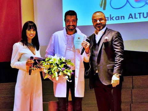 Hakan Altun... DOKTOR OLDU!
