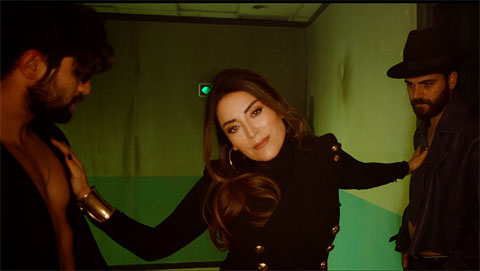 Aşkın Nur Yengi... İKİ ERKEK ARASINDA!