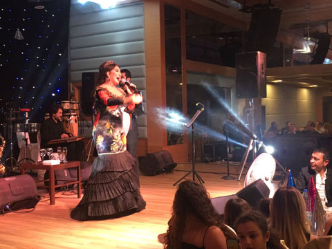 Nükhet Duru... YENİ YILA YENİ REPERTUAR!