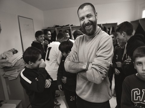 Nejat İşler... GÜMÜŞLÜK SPOR'LU GENÇ FUTBOLCULARA YENİ UMUT!..