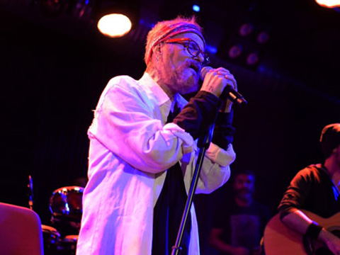 Harun Kolçak... SAHNELERE DÖNÜŞÜ MUHTEŞEM OLDU!