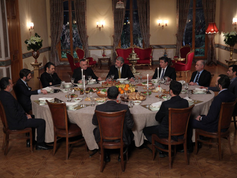 Eşkiya Dünyaya Hükümdar Olmaz... MASA DAĞILMAK ÜZERE!