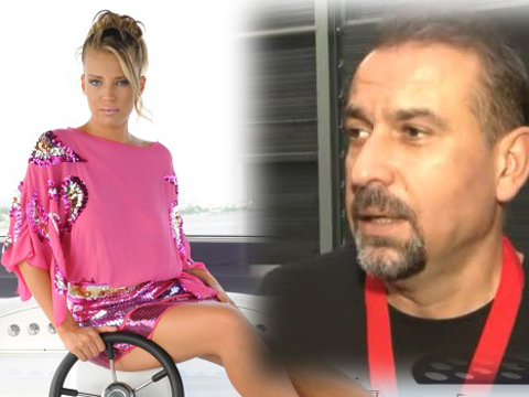 Esra Sönmezer... MUSTAFA ERDOĞAN 3 YILDIR BANA YAZIYOR!