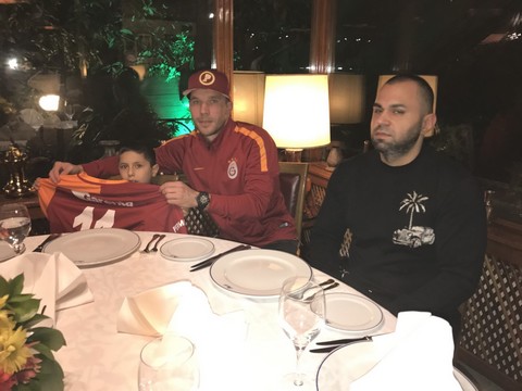 Lukas Podolski... BİR RÜYAYI GERÇEĞE DÖNÜŞTÜRDÜ!..
