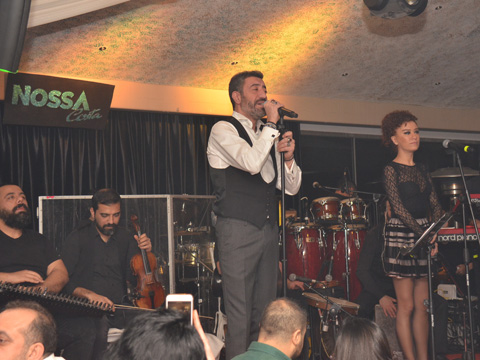 Hakan Altun... SAHNEDE EVLENME TEKLİFİ ALDI!