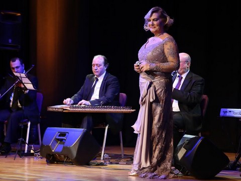 Müşerref Akay... ŞARKILARINI KADINLAR İÇİN SÖYLEDİ!..