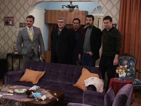 Seksenler... AHMET'İN EVİNE HACİZ GELİR!