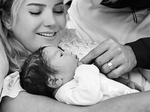 Ece Erken... NAFAKA SAVAŞI!