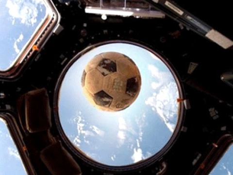 UZAYA SAVRULAN TOP; 30 SENE SONRA GERİ DÖNDÜ!