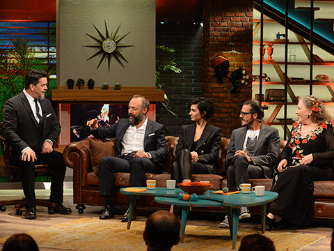 Beyaz Show... İZLEYENLERİ KIRDI GEÇİRDİ!