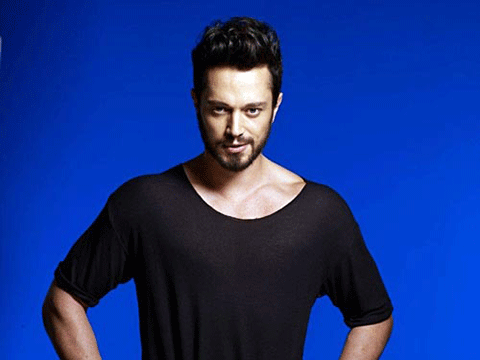 Murat Boz...'' FİLOZOF POZU INSTAGRAM'DA  BİNLERCE BEĞENİ ALDI!