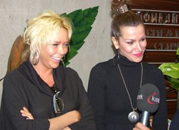 Özlem Savaş... "JÖN"TARTIŞMASINA, "SARIŞIN" POLEMİĞİNİ EKLEDİ!..