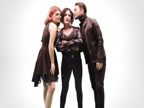 Nazan Öncel... YENİ KLİBİNDE YENİ KEŞİFLERİNİ OYNATTI!..