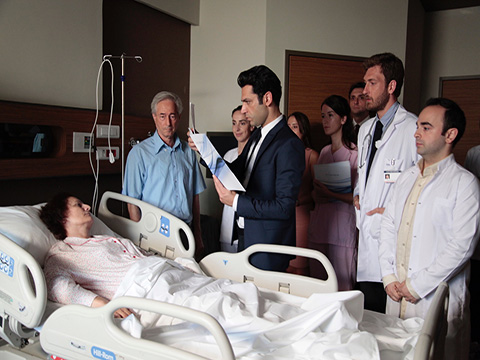 Murat Yıldırım... YENİ ROLÜ ÇOK KARİZMATİK!
