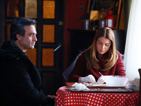 Kalbimdeki Deniz... MİRAT DENİZ'İ KISKANMAYA BAŞLIYOR!