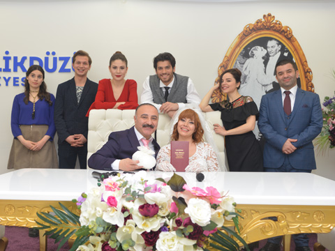 Hangimiz Sevmedik... 26 YILLIK AŞKTA MUTLU SON!