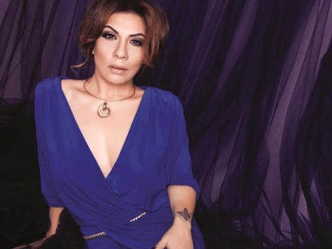 Işın Karaca...''44 MUMLA DOĞUM GÜNÜ SÜRPRİZİ!