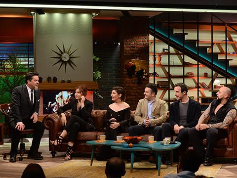 ''BEYAZ SHOW YİNE KIRDI GEÇİRDİ!