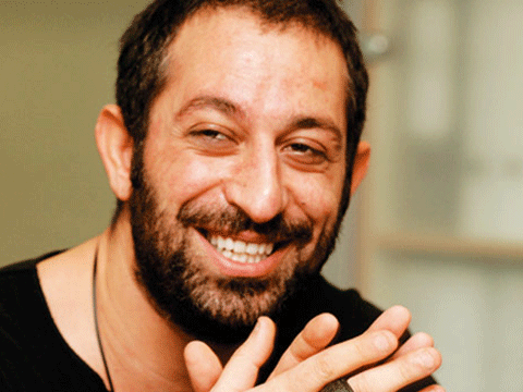 'Cem Yılmaz...'DELİ AŞK' GİŞEDE UMDUĞUNU BULAMADI!