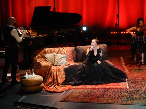 Sertab Erener... İSTANBUL'DA SİYAH KUĞU!