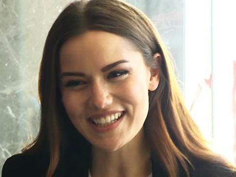 Fahriye Evcen... HASTANEYE KALDIRILDI!..