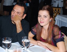 Ali Sunal... "BIRAKIN GÖKÇE İLE EVLENEYİM!"