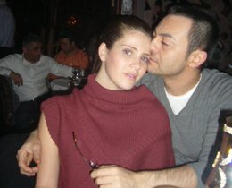 Serdar Ortaç... İSRAİLLİ SEVGİLİYLE DOĞUM GÜNÜ PARTİSİNDE...