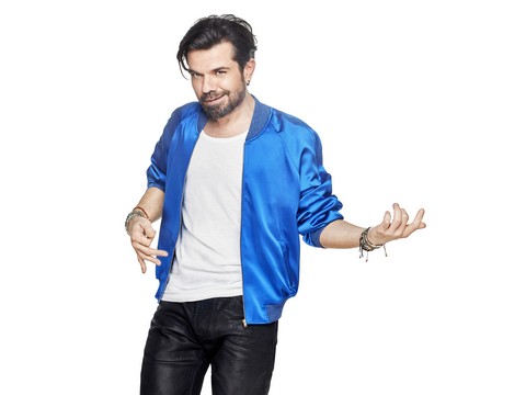 Kenan Doğulu... BU YAZIN AŞK ŞARKISI!..