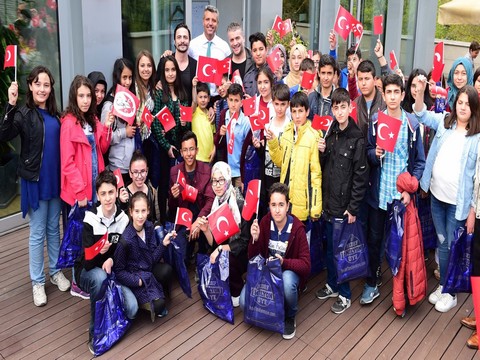 Sadettin Saran - Ahmet Kural - Murat Cemcir... 23 NİSAN'DA ÇOCUKLARLA ELELE!..