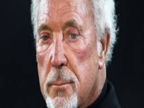 Tom Jones...  TECAVÜZLE SUÇLANIYOR!..
