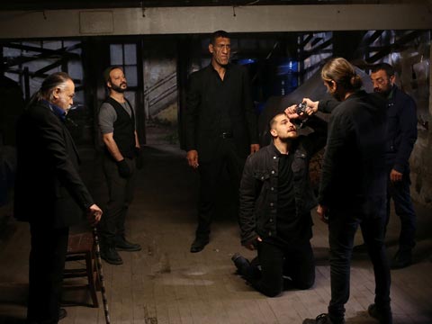 İçerde... CELAL, SARP VE TÜM SEVDİKLERİNİ YOK ETMEYE KARARLI!