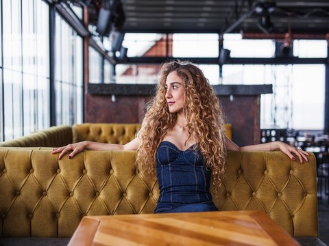 Zeynep Gülay... AVUKATLIKTAN BEYAZ PERDEYE UZANAN YOLCULUK!..