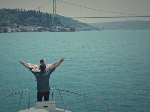 Aslı Evner - Özcan Deniz...TİTANİK POZU!