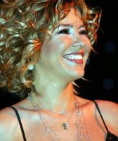 Gülben Ergen... TÜRKİYE'NİN EN GÜZEL GÜLEN KADINI!