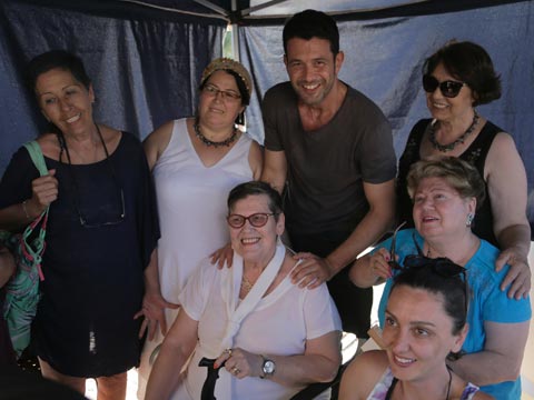 KEREMCEM'İN ANNESİNDEN SÜRPRİZ ZİYARET!