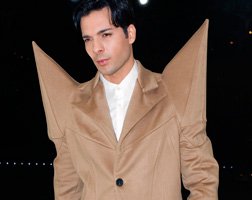 Serkan Tan... PARİS MODA HAFTASINDA İLK TÜRK MANKEN!